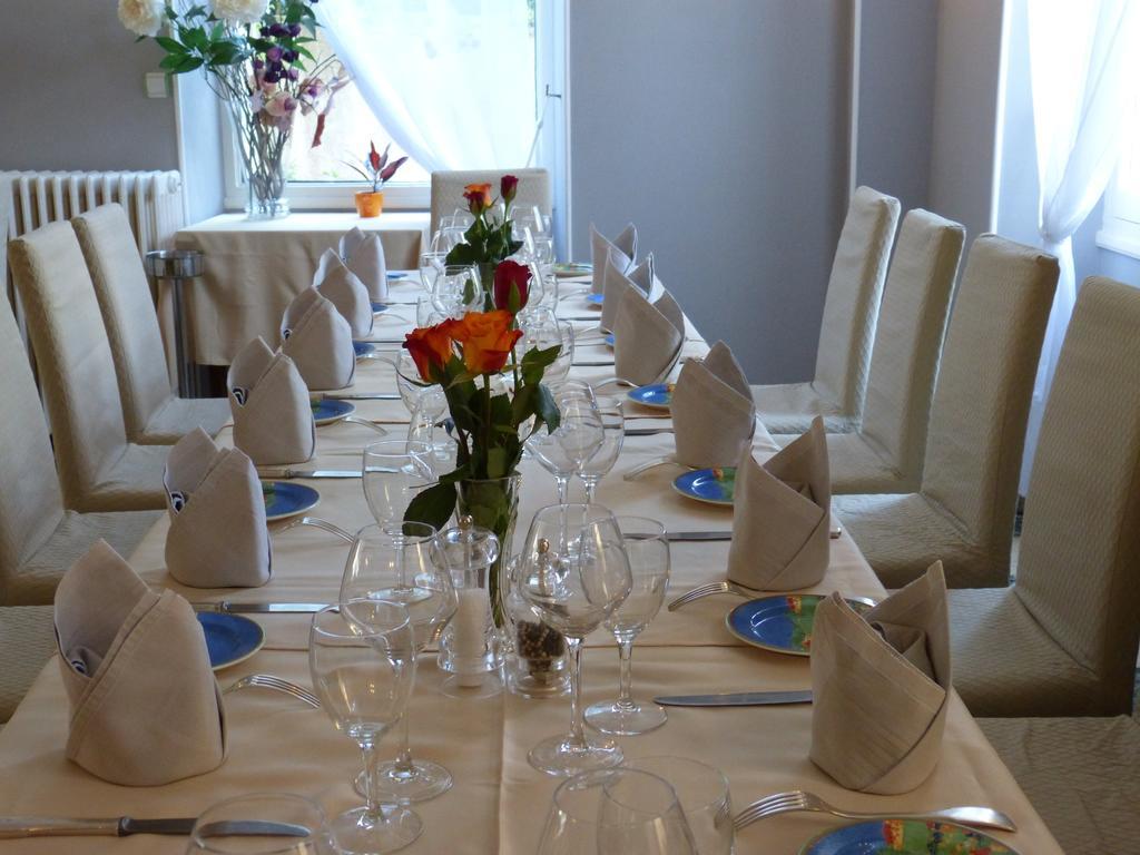 Hotel Restaurant "Le Relais" Куртене Номер фото